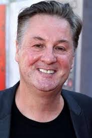 Toni Barry's Instagram, Twitter & Facebook