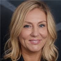 Carrie Bodnar's Instagram, Twitter & Facebook