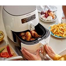 Ho finalmente acquistato una friggitrice ad aria calda e ci tengo a condividere con voi la mia opinione e vera testimonianza perché le informazioni che vi darò nella mia recensione, sono quelle che avrei voluto sapere prima di acquistarla. Recensione Friggitrice Ad Aria Philips Hd9640 00 Caratteristiche Friggitrice Ad Aria