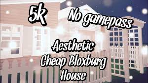 5k No Gamepass Aesthetic Bloxburg Starter House Youtube Starter Home House Decorating Ideas Apartments Tiny House Layout