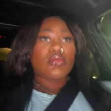 Mariah Redmond (@Mariah_2022grad)