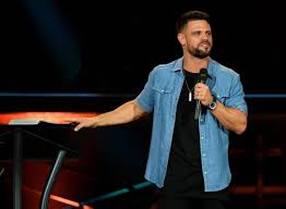 Steven furtick says don't let your past performances keep you from future opportunities. A First Timer S Impressions Of Elevation Pastor Steven Furtick Charlotte Observer
