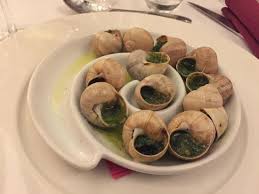 Les 12 Escargots De Bourgogne En Coquille Au Beurre Persille Picture Of Au Clos Napoleon Fixin Tripadvisor