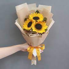 Biji bunga matahari yang akan digunakan sebagai untuk bahan makanan. Harga Bunga Valentine Terbaik Souvenir Pesta Juni 2021 Shopee Indonesia