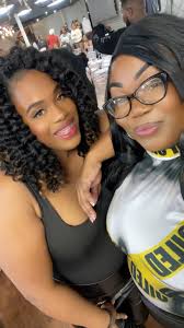 Dee Crook's Instagram, Twitter & Facebook