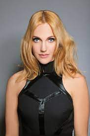 Augusztus 12.) anyai ágon német származású török színésznő. Meryem Uzerli Enigma Magazine