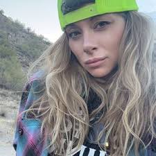 Gianna Nicole 🪷🪬🍄 (@giannaxnicole)