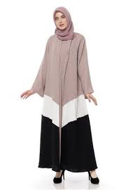 Model baju gamis di atas di desain dengan kain polos yang dikombinasikan dengan karet di bagian pinggang dan pergelangan tangan. Lumia Busui Dress Dari Mimamim Ungu Baju Muslim Gaya Abaya Model Pakaian