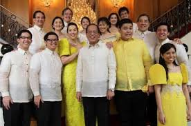 Namaalam si aquino dahil sa sakit na cancer noong 2009. Pinky Aquino Abelleda The Professional Heckler