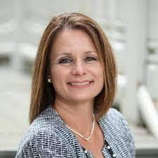 Lorie Keegan's Instagram, Twitter & Facebook