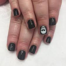 A very simple design indeed. Black Nail Art Short Novocom Top