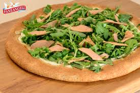Pizza Integrale Scopri La Ricetta Su Www Paneangeli It Ricetta Ricetta Pizza Integrale Ricette Cibo Etnico Idee Alimentari