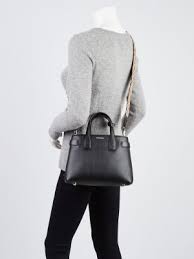 Shop 58 top burberry banner bag and earn cash back all in one place. Prozrachno Nastrana Speshen Sluchaj Burberry The Small Banner In Leather And Vintage Check Ampamariamoliner Org