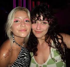 SECOND JOB Hi 😁 I'm looking for a second job in Falmouth this summer. I  have seasonal job experience