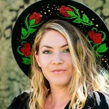 Andrea Fehr's Instagram, Twitter & Facebook