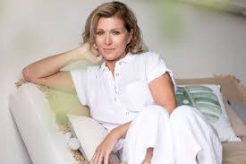 Fernando bravo (entre 1977 y 1985) pareja: Silvana Di Lorenzo Y Los Motivos Por Los Que Se Fue De La Argentina Estaba Un Poco Cansada De Todo La Nacion
