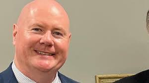 Stephen Yates's Instagram, Twitter & Facebook