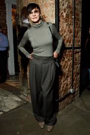 Голая вечеринка 2.0: силовики провели рейд на закрытом мероприятии Хакамады  | WOMAN