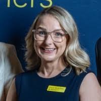 Annette Files's Instagram, Twitter & Facebook