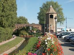 Haguenau est une ville de 34 410 habitants dont 56 % des habitants sont propriétaires. Haguenau Frankreich Sehenswurdigkeiten Bilder Rundgang