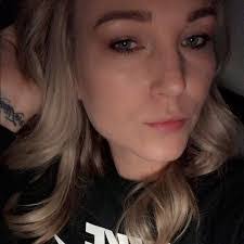 Heather Struthers's Instagram, Twitter & Facebook