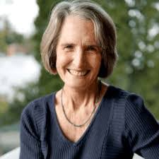 Roxanne Hood's Instagram, Twitter & Facebook