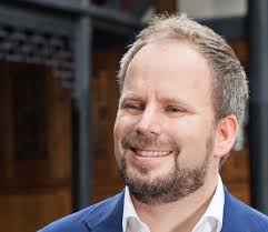 Mark Passmore's Instagram, Twitter & Facebook