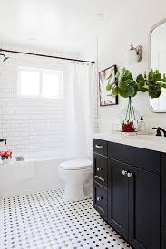 Glassworks radiance silver mosaic gloss, 31.5cm x 30.5cm, £299.95 per m2, original style. Bathroom Tile Ideas Wall And Floor Tiles Evesteps Bathroom Tile Designs White Bathroom Designs White Subway Tile Bathroom
