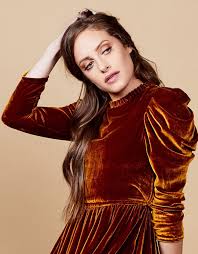 carly chaikin for elle magazine carly chaikin girl crushes girl hairstyles
