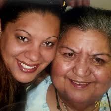 Which Galveston restaurant lets kids play with pizza dough?