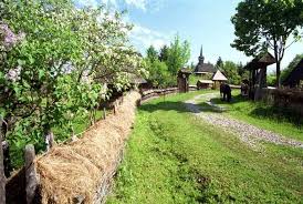 See more ideas about romania, traditional house, vernacular e strigător la cer ce se întâmplă în delta dunării. 19 Maramures Plai Cu Flori Ideas Romania Traditional House Vernacular Building