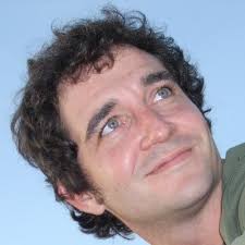 Presentando “Prevención de Lesiones No Intencionadas (LNI) en la Infancia:  Optimización de la Intervención enfermera a través de una Scoping Review”  en la 16a Jornada Científica en Vall d'Hebron Campu