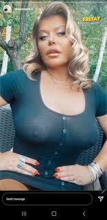 Buy loredana groza tickets from the official ticketmaster.com site. Video Loredana Groza È™i Rochia Care AratÄƒ Tot Videoclip Cu Cele Mai Senzuale Imagini Din Maldive Click Mobile