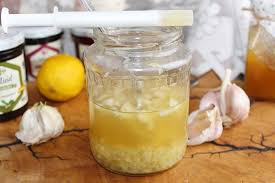 Astfel, alimentele sunt procesate mai bine şi veţi obţine mai multe substanţe nutritive din ele. Sirop De LÄmaie Cu Miere Èi Usturoi Un Remediu Excelent Pentru CreÈterea ImunitÄÈii