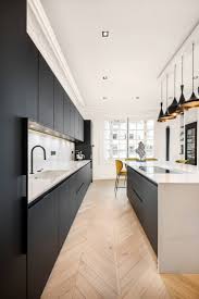 Cuisine 10 Associations De Couleurs Pour Une Piece Bicolore En 2020 Cuisine Moderne Cuisines Design Cuisine Design Moderne