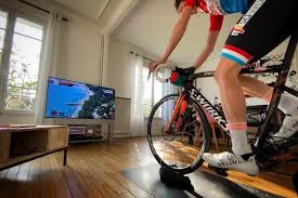 Quest'ultimo non deve essere sottovalutato per via delle basse e costanti bpm, infatti 85 pedalate. Abbigliamento Per Ciclisti Indoor E Consigli Per L Allenamento Sui Rulli