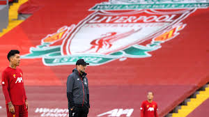 Official facebook page of liverpool fc, 19 times champions of. Fc Liverpool Die Reds Laufen Kunftig Mit Blauem Trikot Auf Eurosport