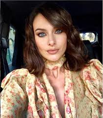 L'influencer ha annunciato oggi di essere al terzo mese della prima gravidanza, dopo paola turani, sposata dal luglio del 2019 con riccardo serpella, ha annunciato. Paola Turani Nuovo Look Per L Influencer Donne Magazine