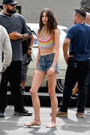 Margaret Qualley On The Set Of Once Upon A Time In Hollywood Fashion Clothes Hippie Girl