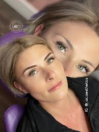 ARE YOUR BROWS READY FOR THE SUMMER ? ☀️ Hot weather means LAKE DAY ! If  you want your brows(or your eyeliner and lips) staying put after you swim  your make-up away,