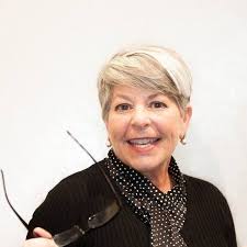 Neisners outside ***