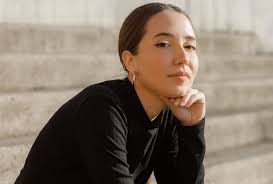 Anna Pacheco: "El turisme de luxe no reparteix la riquesa que genera i  explota igual o pitjor"