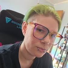 Jason Pullins's Instagram, Twitter & Facebook