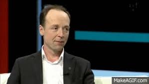 Maahanmuuton kannattajat haluavat vain lisää halpatyövoimaa. Jussi Halla Aho Enbuske Linnanahde Crew 9 11 2012 On Make A Gif