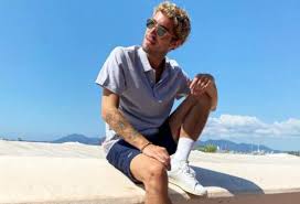 L'influencer è tornato a raccontare del rapporto difficile con il padre e ha. Tommaso Zorzi Che Lavoro Fanno I Suoi Genitori Di Cosa Si Occupano