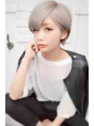 ピア pia ヘアスタイル pia white gray short style ichiro style ホットペッパービューティー ヘアスタイリング ショートのヘアスタイル ヘアースタイル