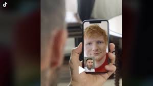 Ed sheeran teams up with david beckham to announce his new single's first play on tiktok uefa euro 2020 show. Ed Sheeran Songpremiere Bei Tiktoks Uefa Euro Show Special Screenforce Days 2021 W V