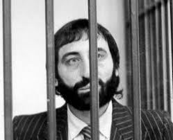 Non era assolutamente facile fotografare immacolata iacone, prima fidanzata e poi moglie del boss raffaele cutolo. Pasquale Barra Il Boia Della Nco Di Raffaele Cutolo
