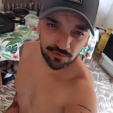 Esteban Velez (@esteban.velez.18659) • Facebook