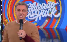 Since 2000 he has hosted the tv show caldeirão do huck (lit. Jwyvwt92l7h7 M